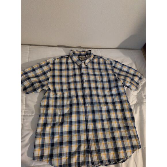 Haggar Fitted Men's Button-Down Shirt - Picture 1 of 5